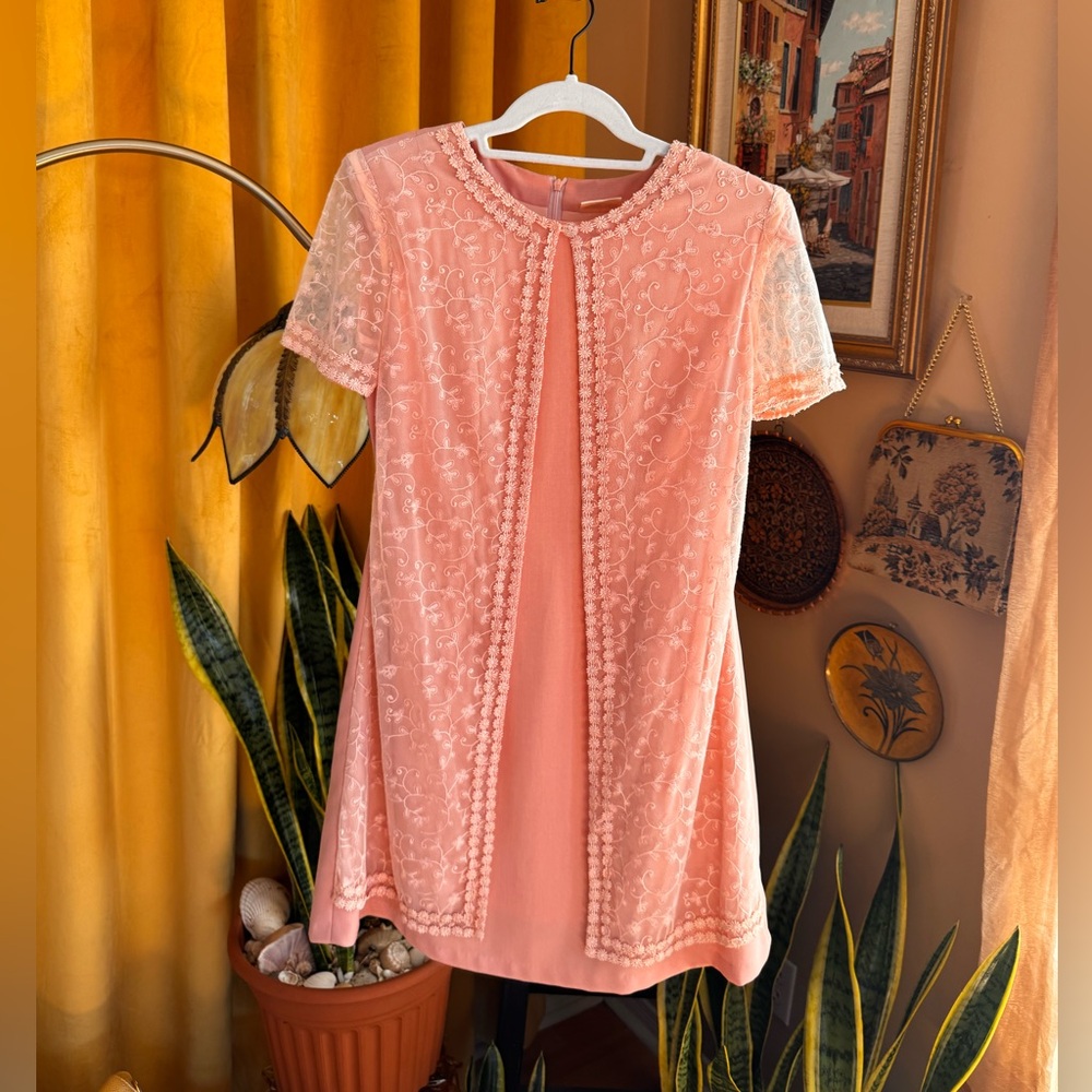 Vintage Pink Floral Lace Mesh Lined Shortsleeved MIDI Dress with Tie Back
